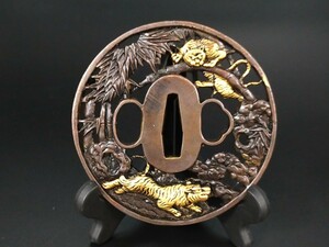 Q7193　刀鍔　竹林双虎の図　銅地　絵金銀　日本刀装具　鍔　つば　鐔　刀鐔　刀の鍔　重さ147G　厚さ6MM　刀剣美術　武道具