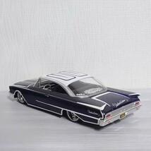 1/24 フォード スターライナー 1960 Ford Starliner ダイキャスト ミニカー 完成品 旧車 クラシック アメ車 アメリカン 雑貨 ローライダー_画像3