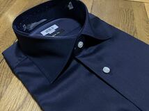 ABITRE51☆濃紺（黒に近い）無地　形態安定ワイシャツ　L(41-85)　ホリゾンタル　スリムフィット　ストレッチ_画像4