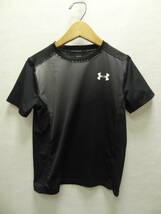 全国送料無料 正規品 アンダーアーマー UNDER ARMOUR 子供服男＆女の子 黒X白ドット柄 ポリ90%ウレタン10%ストレッチ半袖Tシャツ 140(YMD)_画像1