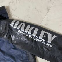 美品/Lサイズ★ オークリー OAKLEY セットアップ トレーニング ウェア ジャージ パーカー 上下セット バイカラー ネイビー メンズ_画像3