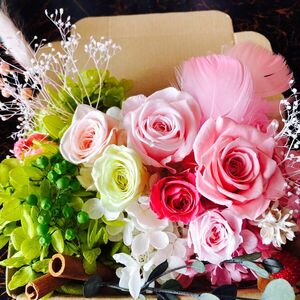 お買い得スイートピンク花材セット　 プリザーブドフラワー　誕生日　退職祝い　就職祝い　花束等
