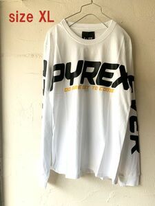 PYREX パイレックス 長袖Tシャツ　ロゴプリント　ホワイト　白　参考価格￥8,800　サイズXL 大きいサイズ