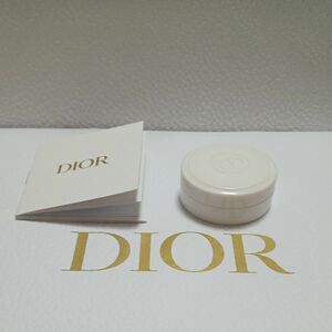 Diorクレームアプリコ　ネイルクリーム