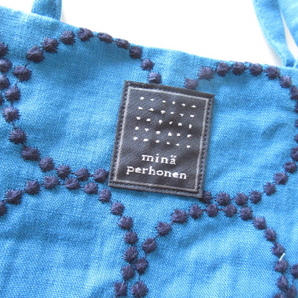 mina perhonen / ミナペルホネン tambourine ミニバッグ BLUE / ハンドバッグ 刺繍の画像4