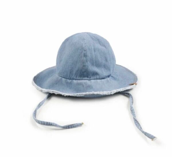 nixnut / Sun Hat / Jeans