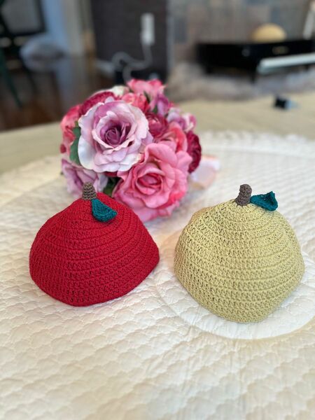 青リンゴ　赤りんご　ニット帽　２個セット　ベビー帽子