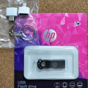 ●新品●猫肉球型USBメモリ●1TB HP 防水/USB3.0★おまけ！MICRO USB/TYPE C変換アダプター/キーホルダー付★ねこ ネコの画像2