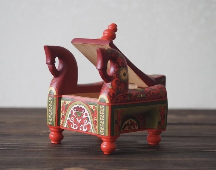 Russian goods ☆ Horse-shaped jewelry box, accessory case, horses, Olga's Matryoshka, Handmade items, interior, miscellaneous goods, ornament, object