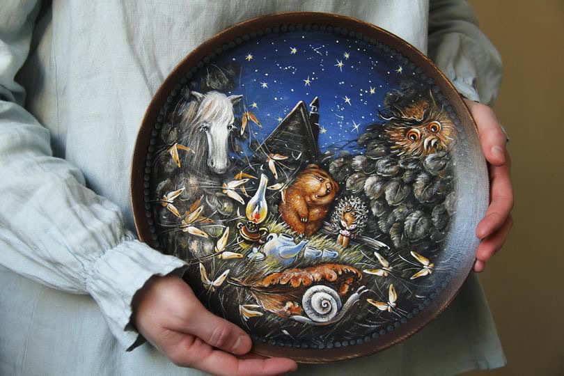 Russian goods ☆ Hedgehog in the fog Wooden plate Wall hanging Decorative plate Matryoshka, Handmade items, interior, miscellaneous goods, ornament, object