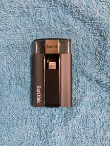 SanDisk サンディスク iXpand iPhone 128ギガ