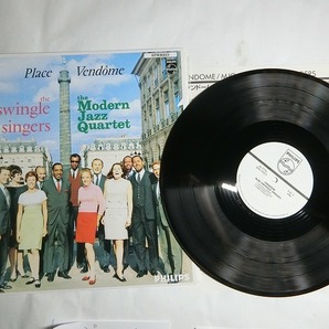 Wf4:THE SWINGLE SINGERS WITH THE MODERN JAZZ QUARTET / PLACE VENDOME / 824 545-1の画像1