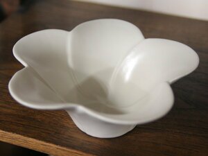 ジェンガラ JENGGALA 食器・陶器 Jenggala Frangipani Bowl【アウトレット】※同梱発送可