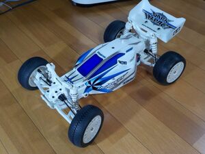 1/10RC ダークインパクト ホワイトバージョン（DF-03)