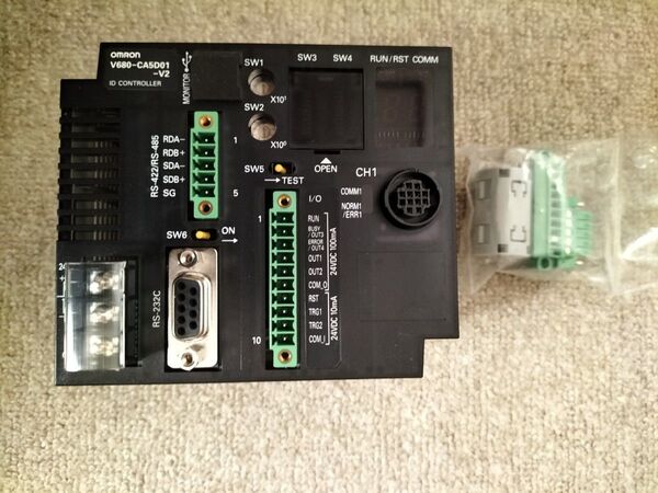 OMRON V680-CA5D01-V2 RFIDシステム V680シリーズ IDコントローラ