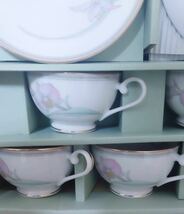 【新品未使用】美品 Noritake ノリタケ（Nitto FINE CHINA ）カップ&ソーサー5個セット（品番:ST268) 食器 ブランド食器 お洒落 オシャレ_画像2