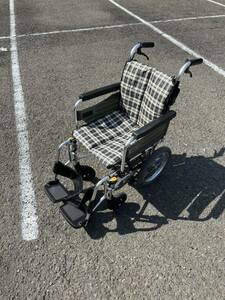 MIKI　ミキ　Skit（スキット）介助型　コンパクト車いす　車椅子　SKT-2 　軽量 介護用品 アルミ製 