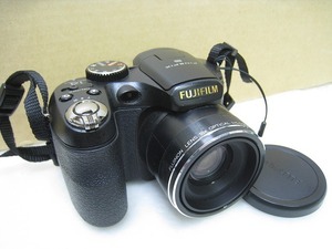 IW-7356S　FUJIFILM デジタルカメラ FinePix S2800HD