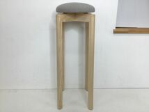 ●営539-140　匠工芸 マッシュルームスツール グレー 日本製 国産家具 匠 木製 椅子 イス 軽量 きのこ型_画像5