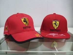 ★少～～～～し★訳ありの★在庫一掃セールです★必見★F1★Ferrari★Team★Michael★Schumacher★鮮やかな★キャップ★２個セット★新品★