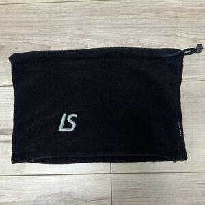 【フリーサイズ】格安スタート！LUZ e SOMBRA STD FLEECE NECK WARMER(ブラック×シルバー) 中古品 カジュアル ルース ネックウォーマー