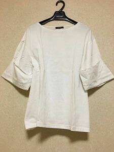 merlot メルロー オーバーサイズシャツ 五部袖Tシャツ カットソー 綿100% ホワイト 身幅58.5cm 着丈58.5cm 半袖 白 コットン シンプル 