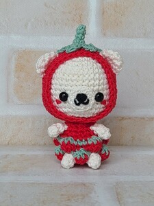  knitting strawberry . no . Chan red 
