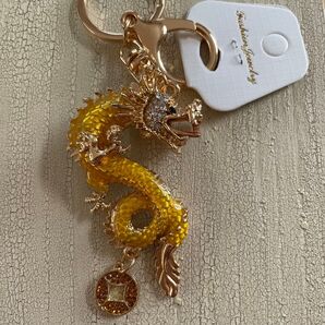 龍キーホルダー