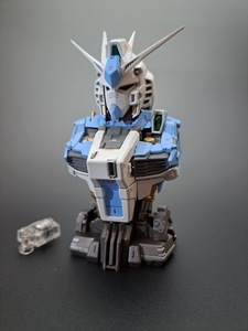 完成品 メカニカルバスト Hi-νガンダム　ライトブルー2