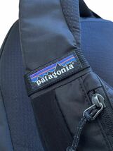 ★★★2022年製 patagonia パタゴニア ATOM アトム スリング ボディバッグ ワンショルダーバッグ 48262 FA22 黒ブラック★★★_画像5