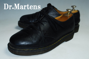 DSC6259◆驚愕の最終価格！即完売必至！早い者勝ち！ドクターマーチン◆Dr.Martens◆ブラック/25㎝/ロー/永遠のベストセラー！注目度抜群！