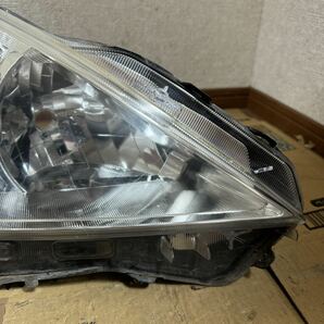 トヨタ ZVW40 前期 プリウスα 純正 LED ヘッドライト 右側 KOITO 47-42 プリウスアルファ ダイハツ メビウス TOYOTA PRIUSαの画像2