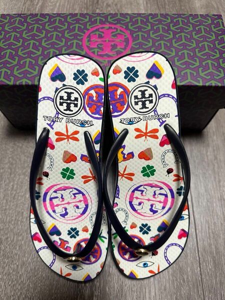 新品・未使用 トリーバーチ(TORY BURCH)ビーチサンダル サイズ7 花柄 靴