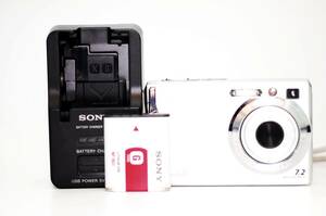 ■ 美品 ■ ソニー SONY Cyber-shot DSC-W80 コンパクトデジタルカメラ 充電器 バッテリー付き