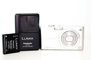 ■ 美品 ■ パナソニック PANASONIC LUMIX DMC-FX35 シルバーボディ コンパクトデジタルカメラ 充電器 バッテリー付き 4426