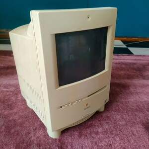 Apple Macintosh Color Classic II M1600 [ジャンク] 起動不可 ブラウン管破損 / オブジェ、部品取り用 /Old Mac