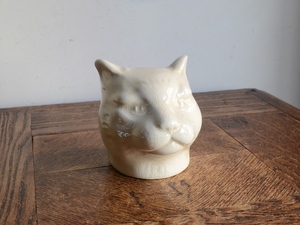 アンティーク家具雑貨 オブジェ ヴィンテージ 白猫デザイン 陶器 貯金箱 しろねこ シロネコポット
