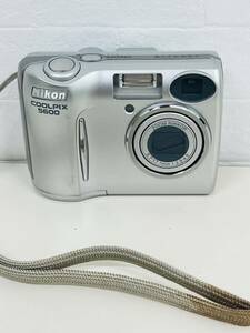 Nikon ニコン COOLPIX5600 ZOOM NIKKOR 5.7-17.1mm SDカード 256MB付き