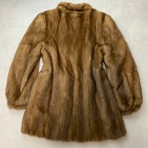 美品 Sable FUR セーブル ファー 毛皮コート ファーコート リアルファー 13号 ブラウン 茶 裏地花柄 刺繍 岐阜毛被_画像6