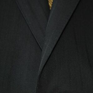 ★DORMEUIL★高級ブランド優雅で特別の贅沢品ドーメル★大人の男を演出できる艶黒ストライプ羽織るだけで格好よく魅力的な素敵なスーツAB6の画像7