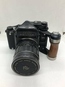 【E/C11797】ASAHI PENTAX アサヒペンタックス 6×7 &TAKUMAR 6×71:4.5/75レンズ付 木製取っ手付 カメラ ボディ ※動作未確認