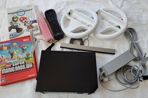 Wii 本体　黒　ブラック　マリオカート　ニュースーパーマリオブラザーズ 任天堂 Nintendo コントローラー ソフト ハンドル リモコン