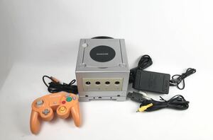 ゲームキューブ Nintendo 任天堂 GAMECUBE ゲームボーイプレイヤー シルバー コントローラー付き