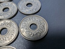 昭和四十年　５０円硬貨　計２９枚　【穴ズレ　穴いびつ】_画像8
