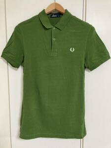 【送料無料】FRED PERRY（フレッドペリー）のポロシャツ　緑　Sサイズ　グリーン