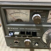 TRIO TS-520X SSB TRANSCEIVER 無線機 トリオ トランシーバー アマチュア無線 通電確認 中古 ジャンク品 コレクター _画像2