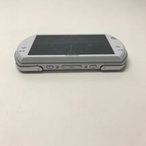 A262★SONY PSPgo プレイステーションポータブル ホワイト PSP-N1000【動作品】_画像5