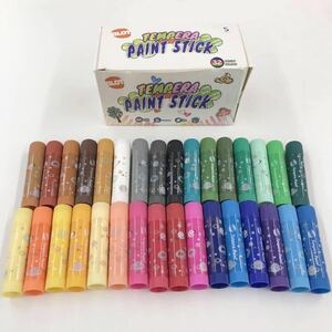 【中古】クレヨン 32色 セット 水性 洗える 安全 速乾 子供用 お絵かき BLOT 色認識能力 くり出し キャップ かわいい 3才以上 鮮やか