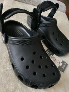 新品未使用【CROCS】クロックス クラシッククロックブラック サンダル　22cm　防滑　厨房