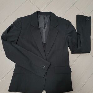 美品　レディース　ONEIROS　ブラック　フォーマル 7AR テーラードジャケット スーツ 黒